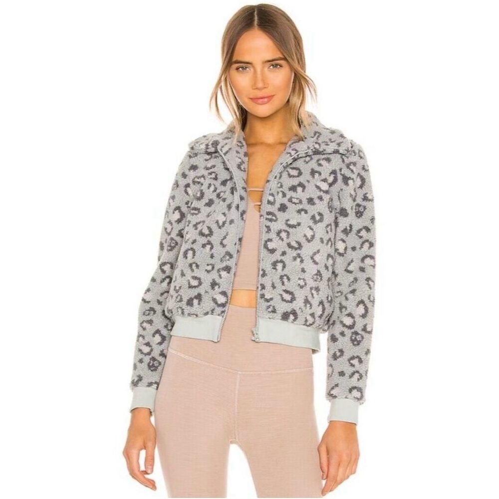 Beyond Yoga Women’s Size Small Grey Leopard Sherpa Bomber Full Zip Teddy Jacket